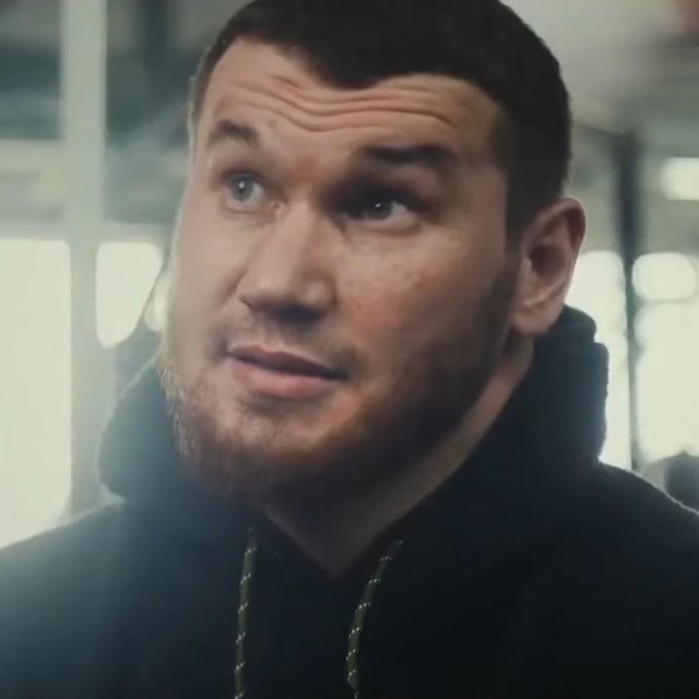 Arslanbek Makhmudov
