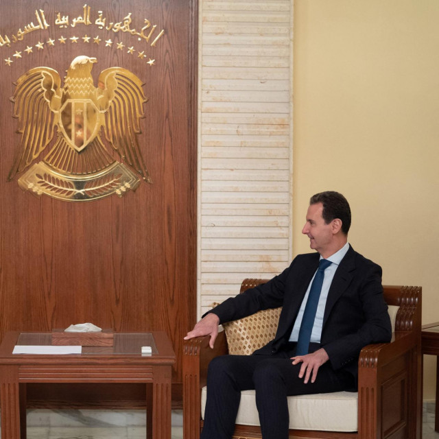 Sirijski predsjednik Bašar al-Asad i ruski ministar obrane Sergej Šojgu

 
