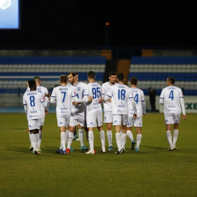 Nogometaši Osijeka nadigrali su Zrinski iz Jurjevca
