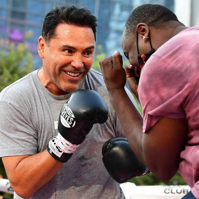 Oscar De La Hoya
