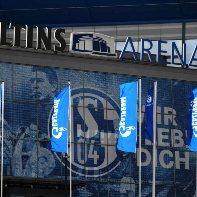 Schalke 04 je prije vremena raskinuo ugovor s Gazpromom
