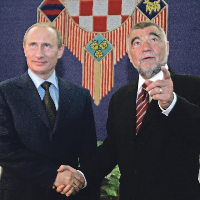 Ruski i bivši hrvatski predsjednik susreli su se više puta, a Stjepan Mesić često je Vladimira Putina opisivao biranim riječima te kritizirao optužbe na račun ruske politike