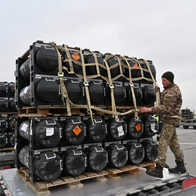 Pošiljka protutenkovskih sustava Javelin

