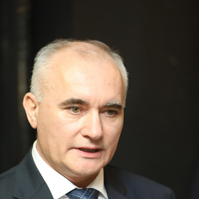 Stjepan Lakušić 
