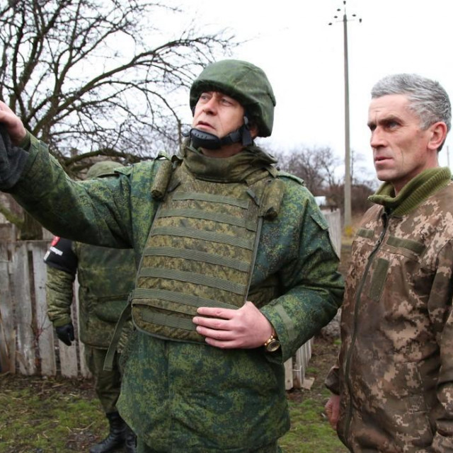 Eduard Basurin (lijevo)
