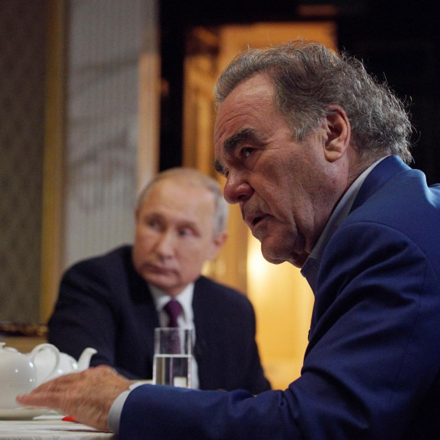 Oliver Stone i Vladimir Putin tijekom snimanja dokumentarnog filma ”Otkrivanje Ukrajine” u Moskvi
