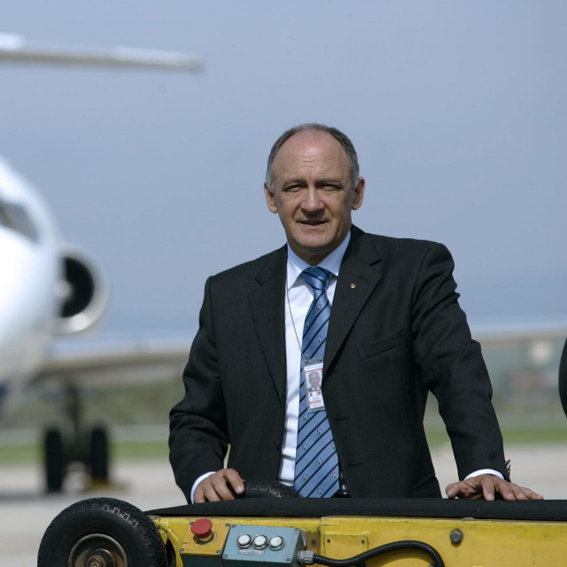 Tonči Peović

