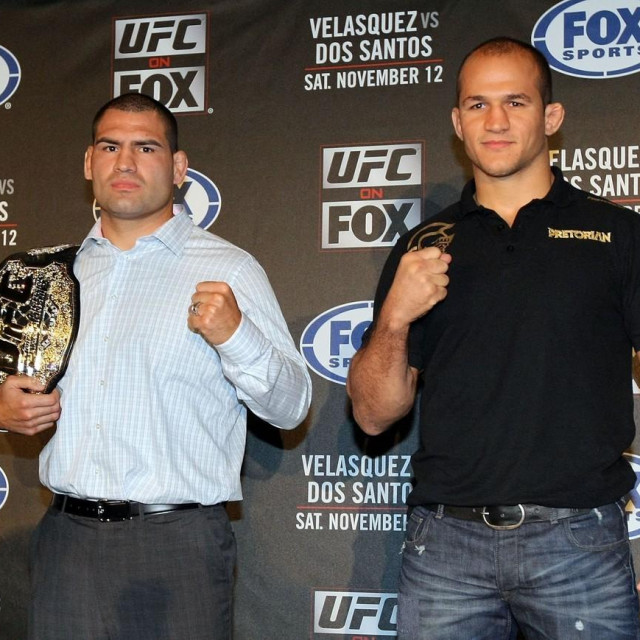 Cain Velasquez i Junior Dos Santos, 2011. godine