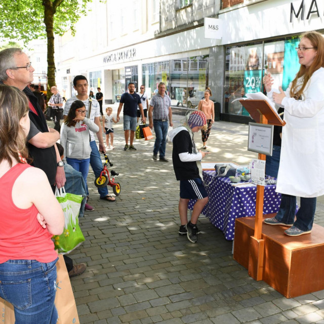 Inspiracija dolazi od poznatih Soapbox Science događaja
