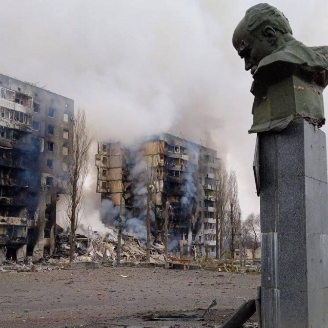 Uništena zgrada u Borodjanki
