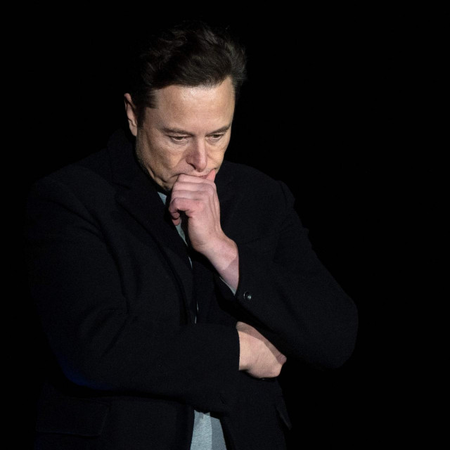 Elon Musk, osnivač i direktor Tesle i gorljivi zagovornik obnovljivih izvora energije, zbog rata u Ukrajini SAD-u predlaže veću proizvodnju fosilnih goriva
