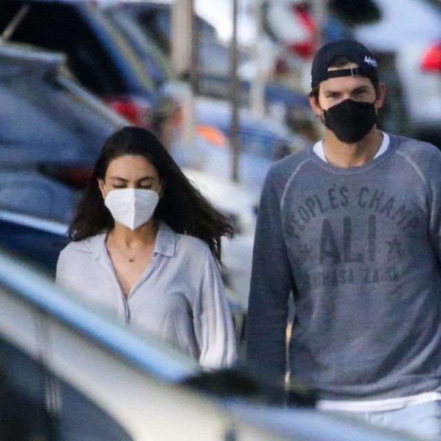 Mila Kunis i Ashton Kutcher
