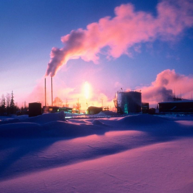 Rusko naftno postrojenje, ilustracija
