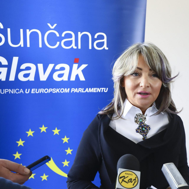 Sunčana Glavak: Žene u predominantnom „muškom“ političkom svijetu moraju se izboriti za svoje mjesto
