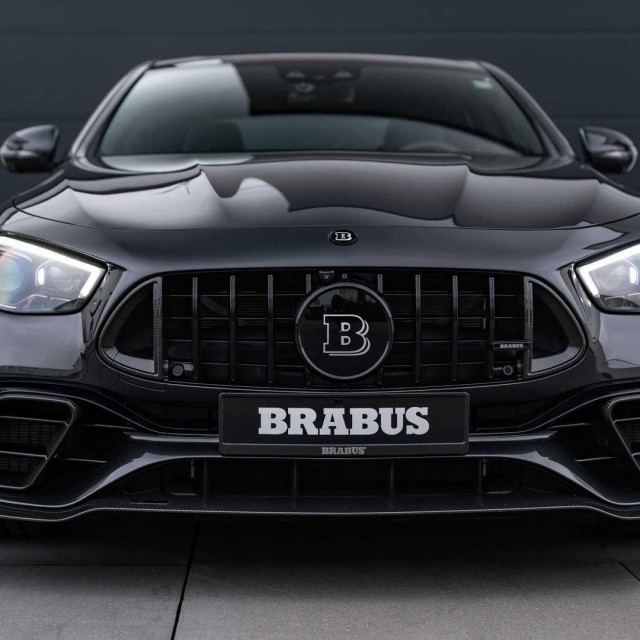 Brabus 900
