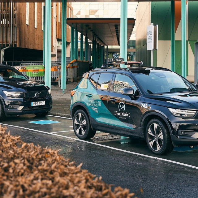 Testiranje bežičnog punjenja, XC40 Recharge
