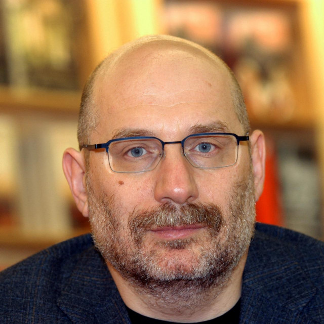 Boris Akunin 
