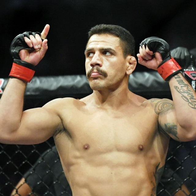 Rafael dos Anjos
