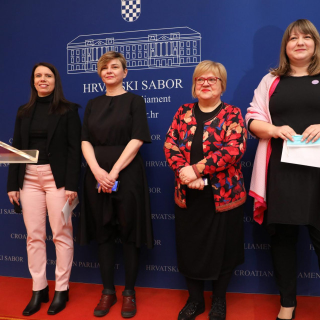 Katarina Peović, Sandra Benčić, Anka Mrak Taritaš i Katica Glamuzina
