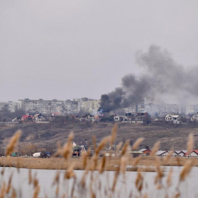 Prizor granatiranja Mariupolja

