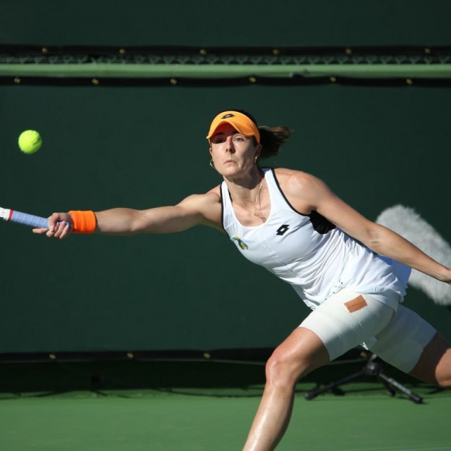 Alize Cornet 
