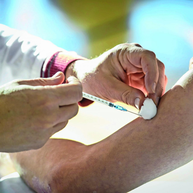 Cijepljenje građana protiv covid virusa
