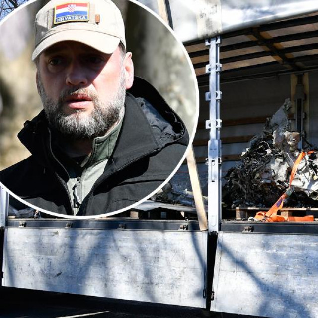 Mario Banožić i olupina srušenog drona
