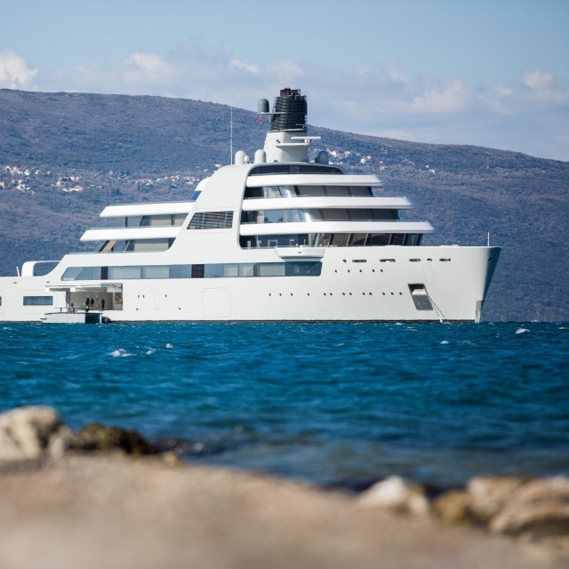 Luksuzna superjahta Solaris u vlasništvu ruskog oligarha Romana Abramoviča
