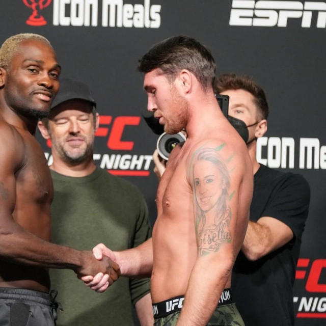 Derek Brunson i Darren TIll