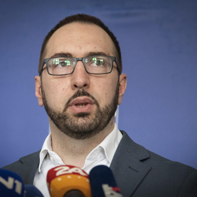 Tomislav Tomašević
