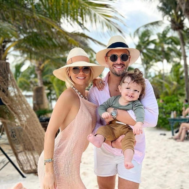 Maja Šuput s obitelji
