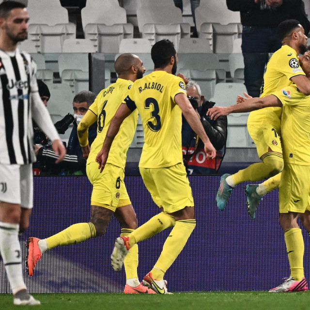 Slavlje nogometaša Villarreala
