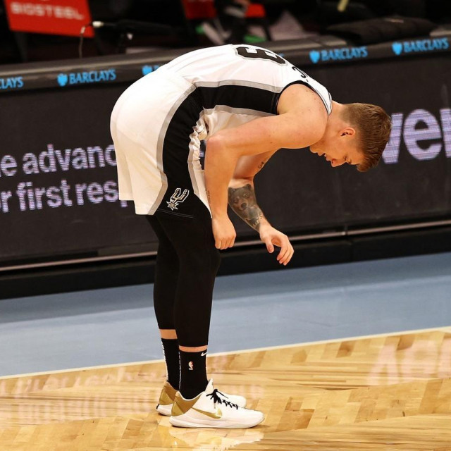Luka Šamanić u dresu Spursa (arhiva)
