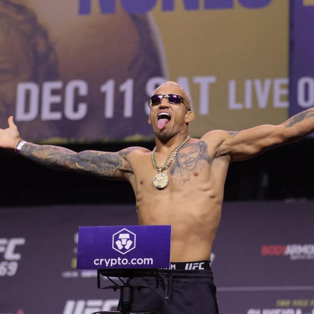 Charles Oliveira