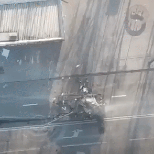 Uništavanje ruskog tenka
