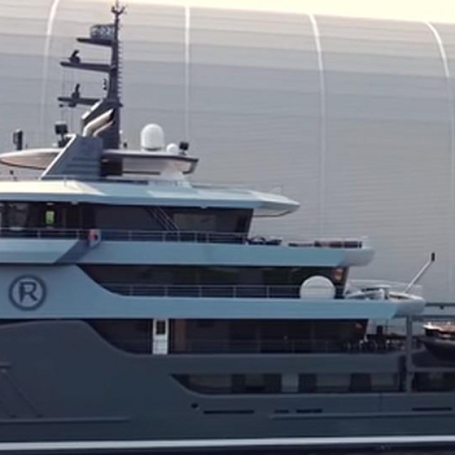 Jahta Ragnar Vladimira Stržalkovskog
