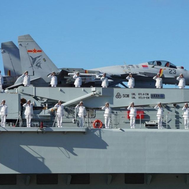 Kineski nosač aviona Shandong, arhivska fotografija
