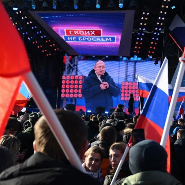 Brojni Rusi bili su prisiljeni doći na Putinov skup