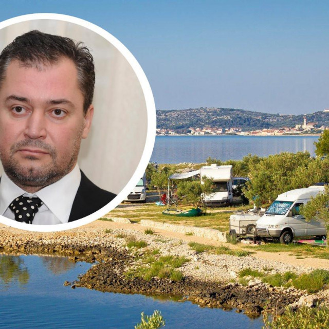 Otok Murter, Aleksej Frolov (u krugu)