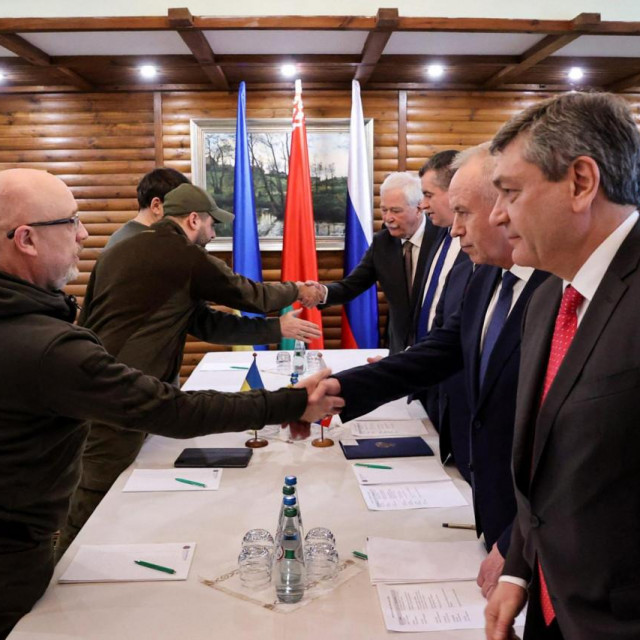 Pregovori između Ukrajine i Rusije
