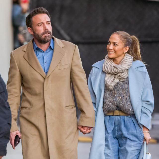 Jennifer Lopez and Ben Affleck are seen at ”Jimmy Kimmel Live” in Los Angeles, California.
15 Dec 2021,Image: 648233063, License: Rights-managed, Restrictions: World Rights, Model Release: no, Pictured: Ben Affleck,Jennifer Lopez, Credit line: RB/Bauergriffin.com/MEGA/The Mega Agency/Profimedia
