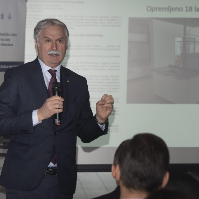 Rektor Sveučilišta u Splitu Dragan Ljutić  
