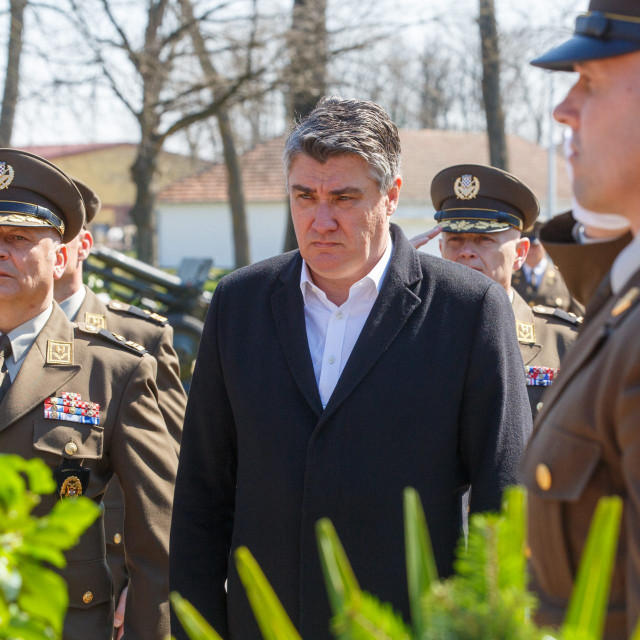 U vojarni 5. gardijske brigade
