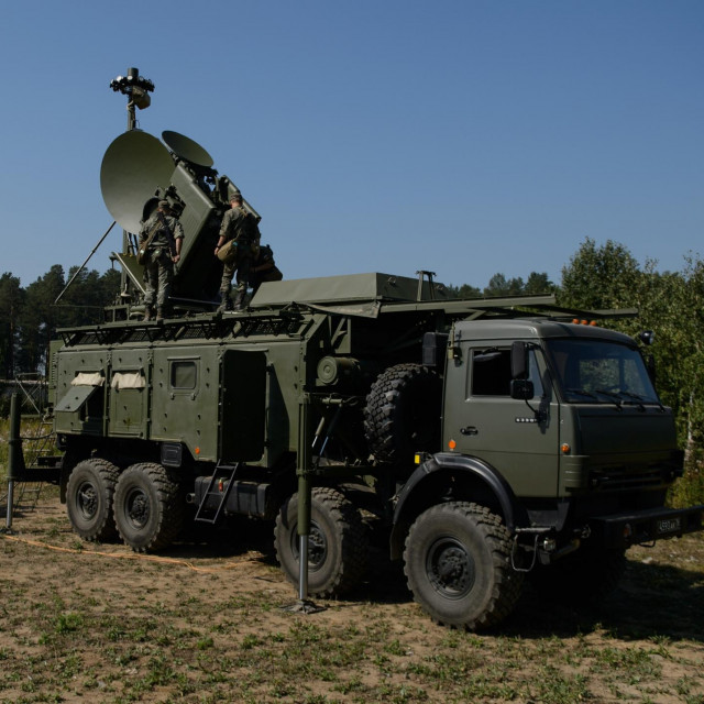 Višenamjenski sustav za ometanje Krasuha-4
