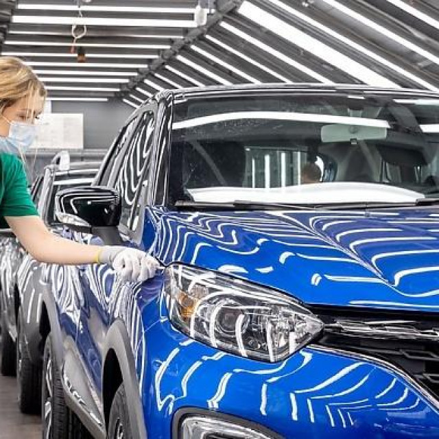Renault pogon, Rusija