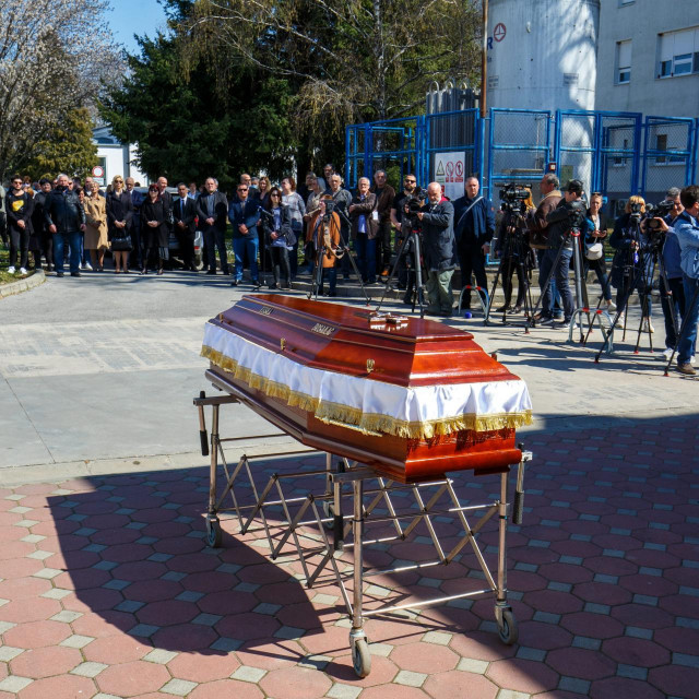 Posljednji ispraćaj dr. Vesne Bosanac

 
