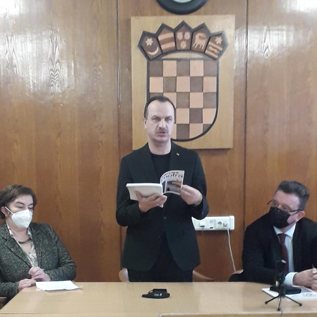 Ukrajinski veleposlanik Vasilij Kirilić
