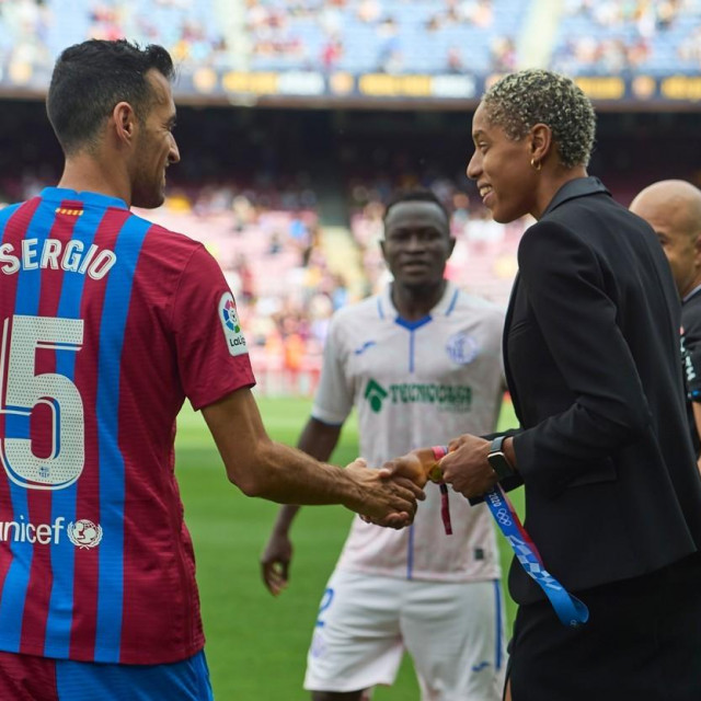 Yulimar Rojas na Camp Nouu
