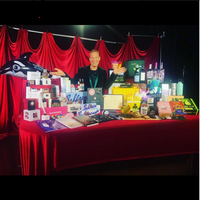 lash Fary šef Distinctive Assetsa, pokloni za nominirane 2022, Oscar
