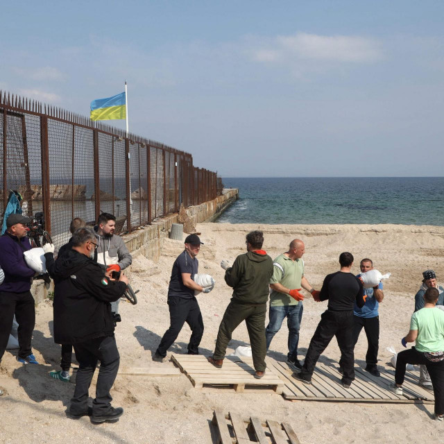 Odešani grade barikadu na jednoj od kontrolnih točaka u gradu